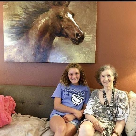 Meet your Posher, Cathy - Picture 1 of 1